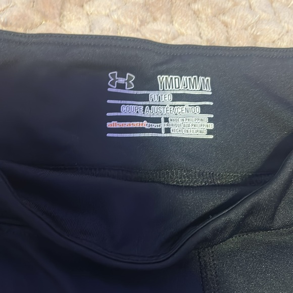 Under Armor fitted leggings,pink + black - Picture 2 of 6